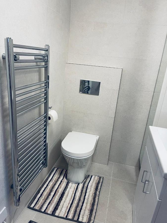 Central London Stylish Newly Decorated Studio Flat Екстериор снимка